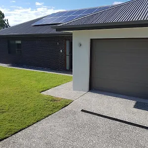 **** Guest house Adwaga Australia
